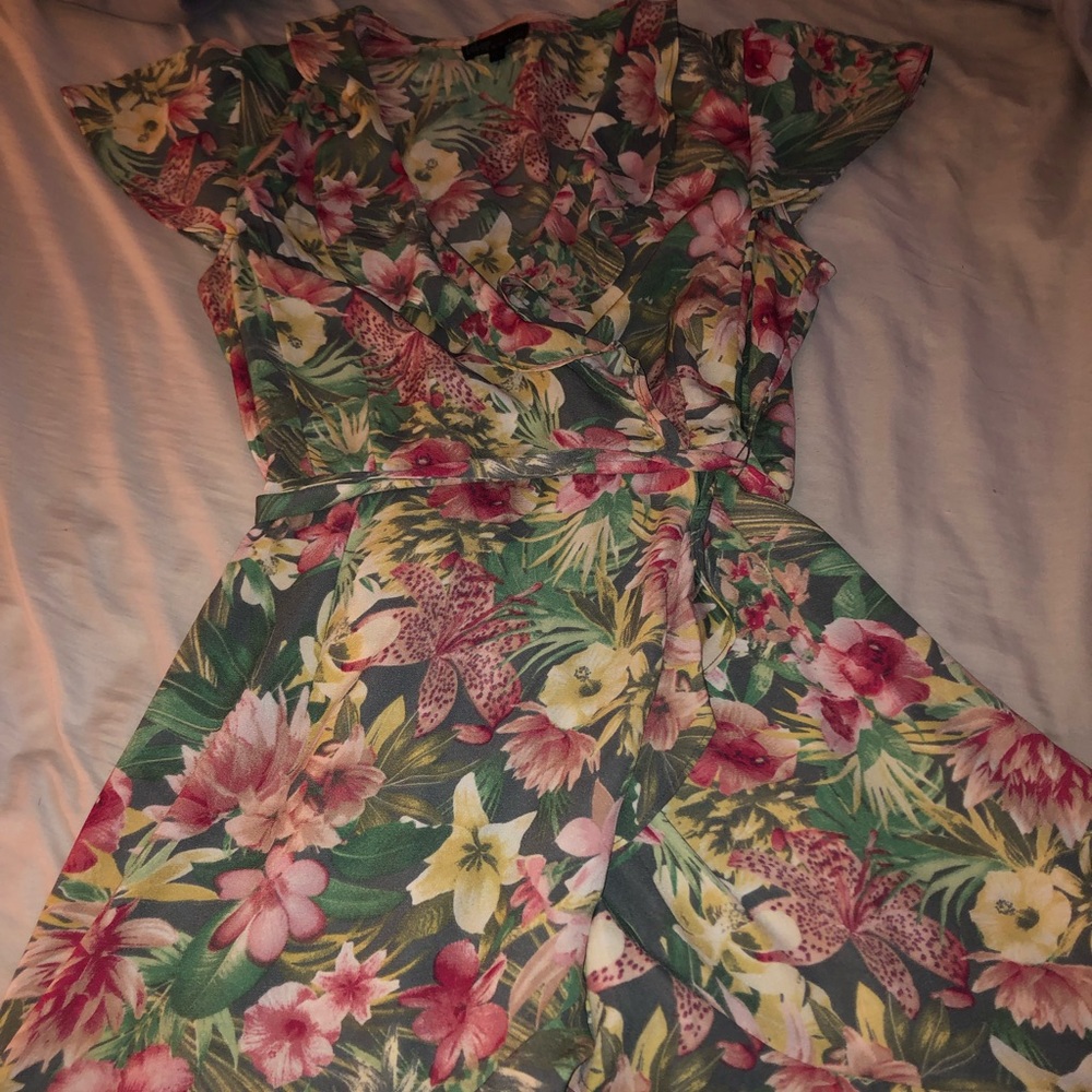 Floral dress 👗